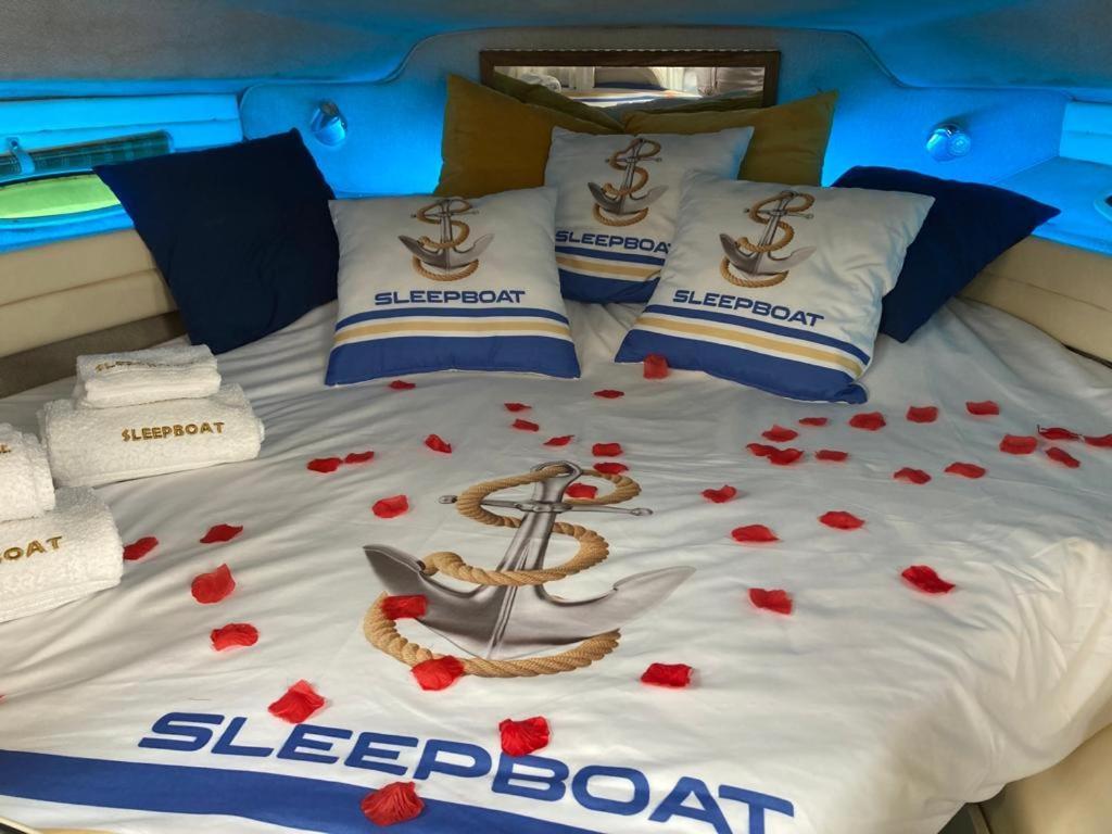 Hotel Sleepboat Yacht OOporto Esterno foto