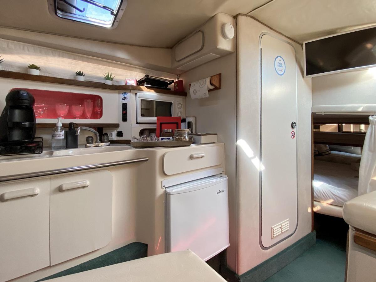 Hotel Sleepboat Yacht OOporto Esterno foto