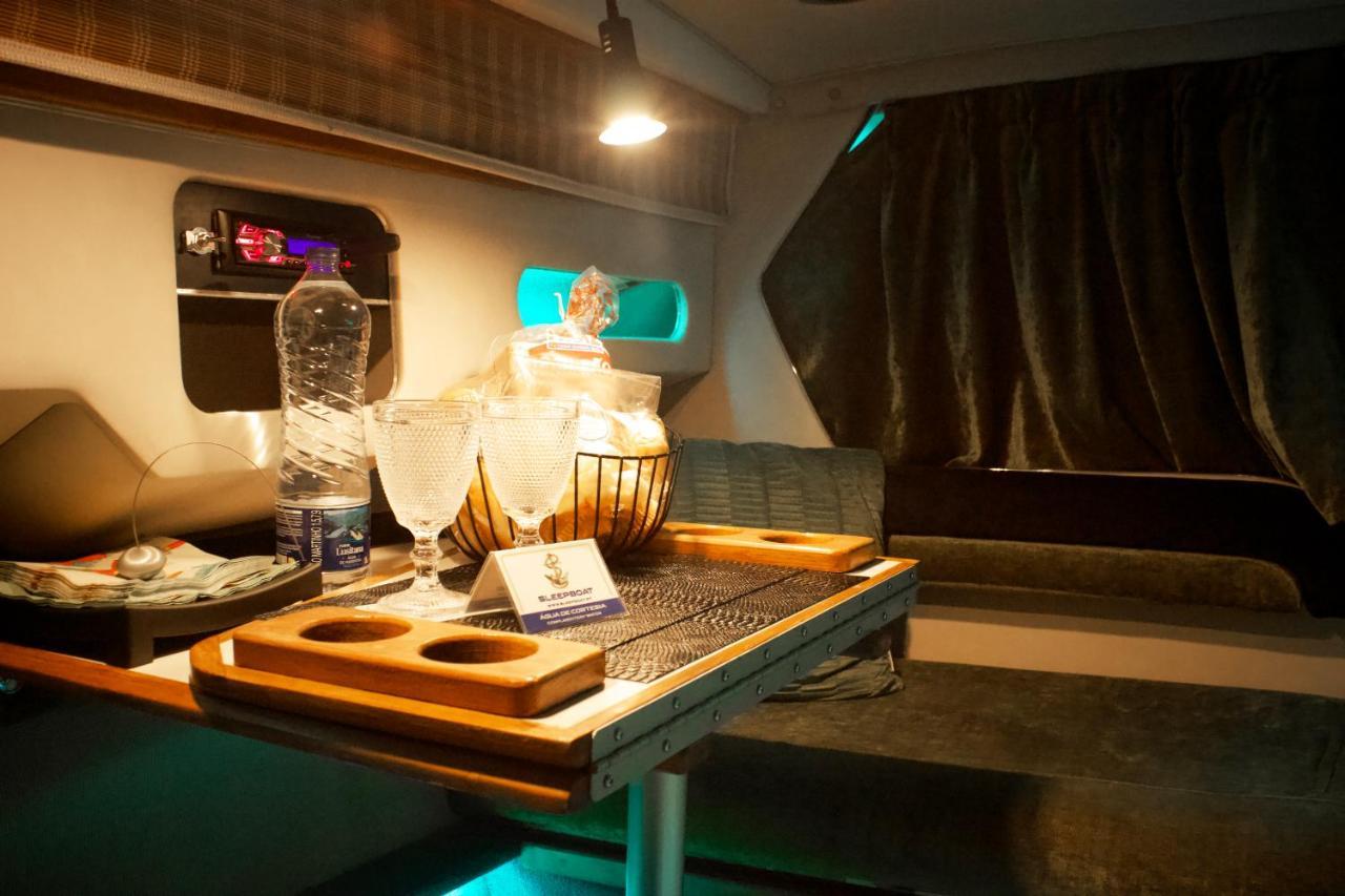Hotel Sleepboat Yacht OOporto Esterno foto
